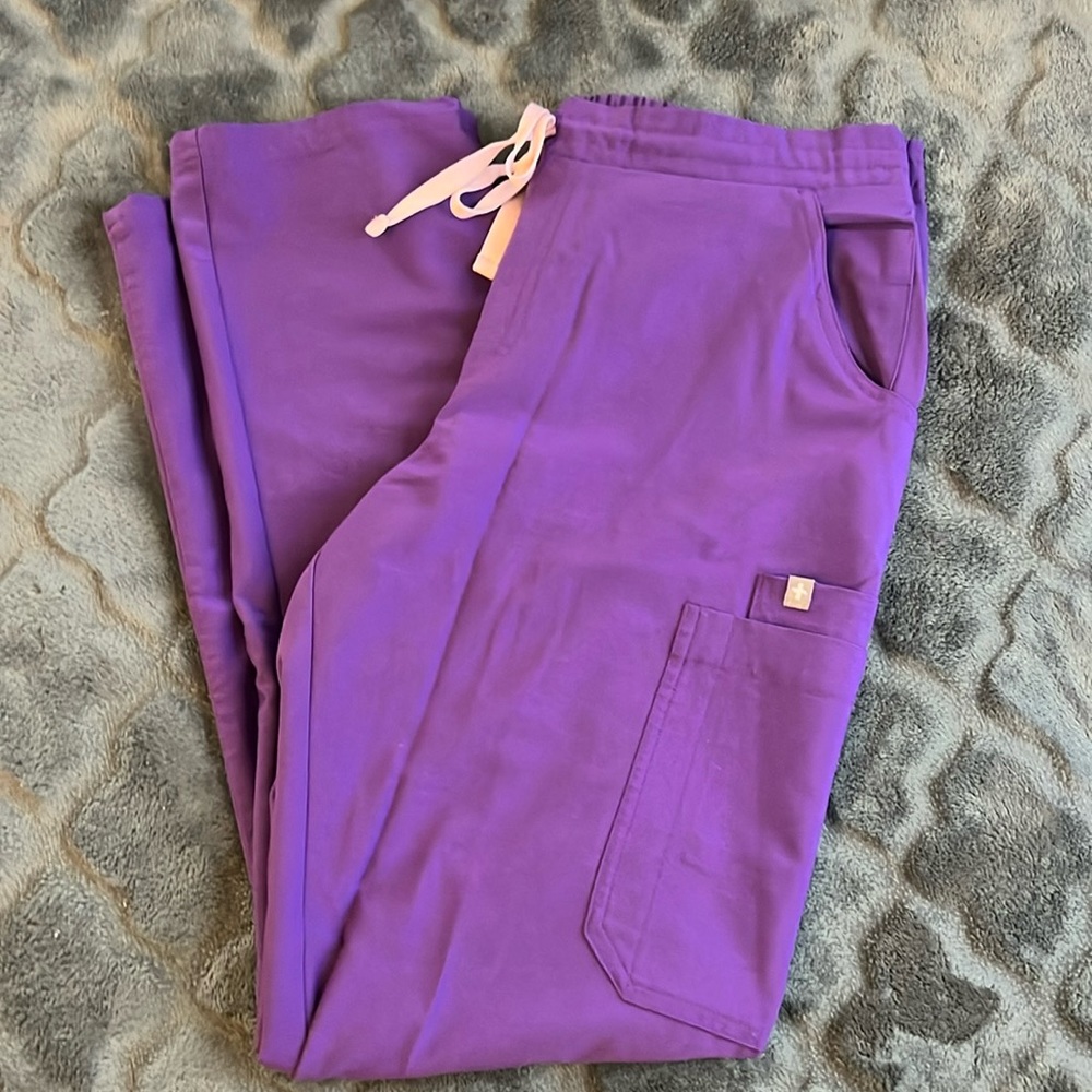 Figs Technical Collection- bright purple straight cut bottoms SIZE M